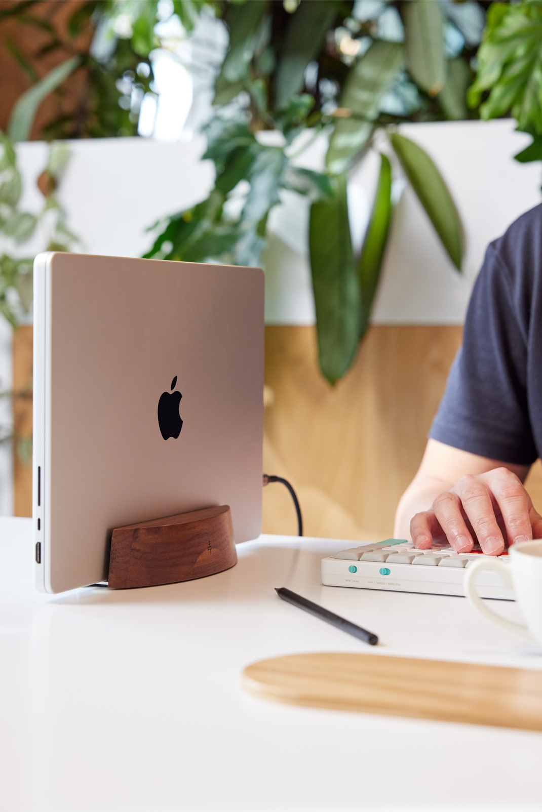 Laptop Dock – Nordik By Design